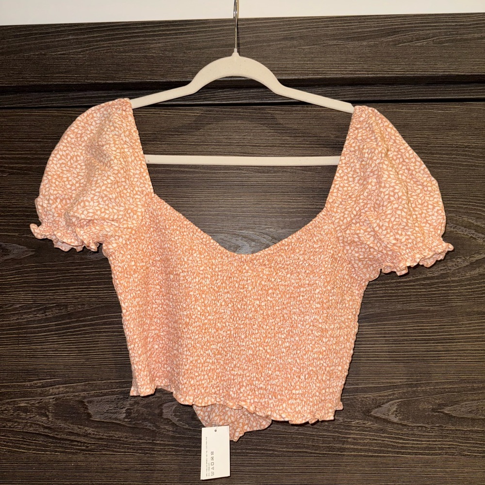 Abercrombie & Fitch - Floral Puff Sleeve Crop Top